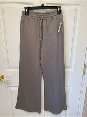 Relaxed Wide-Leg Joggers in Taupe - Comfortable Everyday Track Pants
